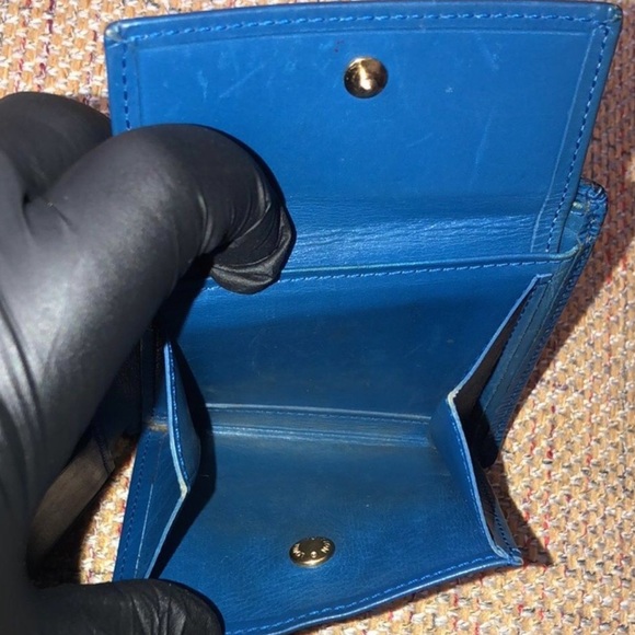LOUIS VUITTON Blue Epi Leather Marco BiFold Wallet MI0971 - Picture 9 of 17
